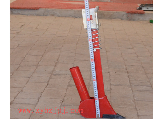 小麦播种机开沟器(红色）安装部位楼腿长尺寸测量图